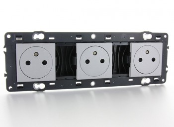 LEGRAND valena prise de courant affeurantes triple précâblées (alu) LEGRAND valena prise de courant affeurantes triple précâblées (alu)
