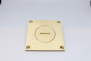SQUARE arpi messing deksel diameter 52 brushed brass SQUARE arpi messing deksel diameter 52 brushed brass