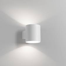 delta light applique murale orbit t led 927 white delta light applique murale orbit t led 927 white