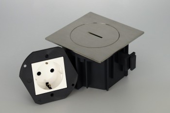 SQUARE arpi prise de sol 2p+terre latéral (schuko) 16a ip66 stainless steel brushed SQUARE arpi prise de sol 2p+terre latéral (schuko) 16a ip66 stainless steel brushed