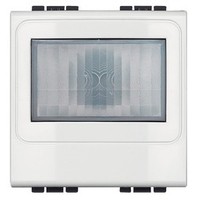BTICINO living light green switch inter. écologique capteur à rayons infrarouges passifs pour la détection du mouvement et niveau d'éclairage 2 modules blanc BTICINO living light green switch inter. écologique capteur à rayons infrarouges passifs pour la détection du mouvement et niveau d'éclairage 2 modules blanc