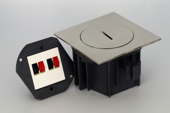 SQUARE arpi vloerstopcontact voor 2 luidsprekers ip66 stainless steel polished SQUARE arpi vloerstopcontact voor 2 luidsprekers ip66 stainless steel polished