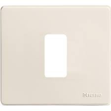 BTICINO magic afdekplaat 1 module voor houders 500s/1 of 500s/1v BTICINO magic afdekplaat 1 module voor houders 500s/1 of 500s/1v