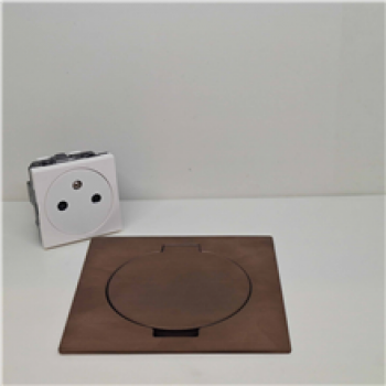 SQUARE TAIL arpi ip64 vloerstopcontact 2p+a klapdeksel (17)