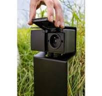 spuitwaterdichte tuinpaal essential met 2 tweevoudig stopcontact, penaarde