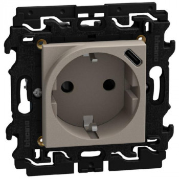 BTICINO light now contactdoos 2p+a (randaarding schuko) +usb-c2 stone